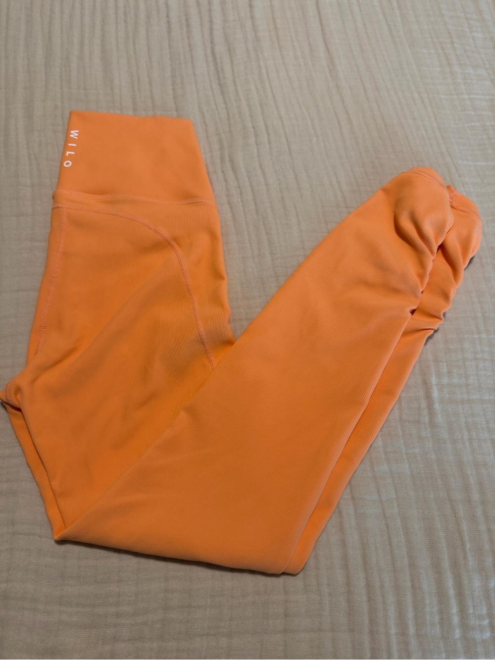 Wilo The Label Peach Ribbed Leggings with ruching at ankle NWOT